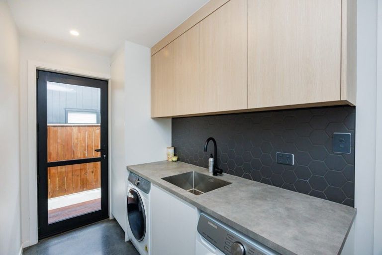 Photo of property in 35 Freedom Drive, Kelvin Grove, Palmerston North, 4414
