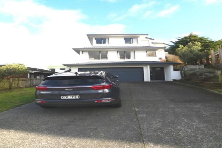 Photo of property in 12 Bowes Crescent, Strathmore Park, Wellington, 6022