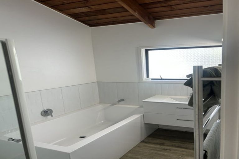 Photo of property in 1251 Whangaparaoa Road, Gulf Harbour, Whangaparaoa, 0930