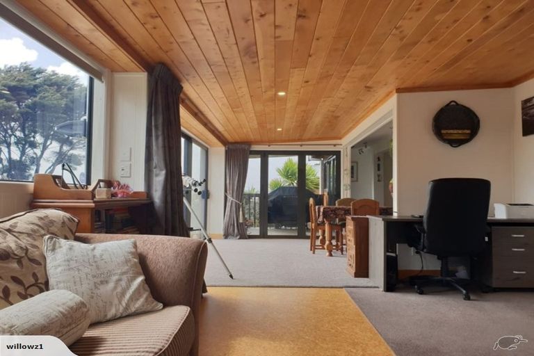 Photo of property in 8 Bay View Road, Raglan, 3225