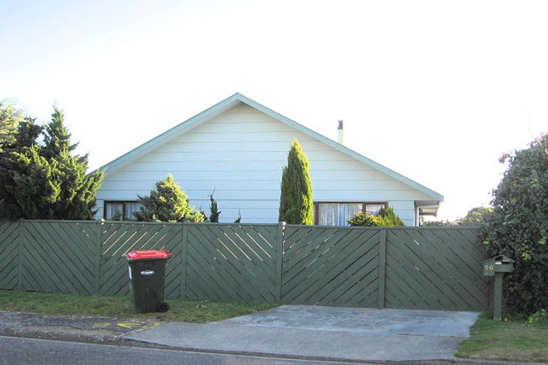 Photo of property in 50 Dale Road, Raumati South, Paraparaumu, 5032