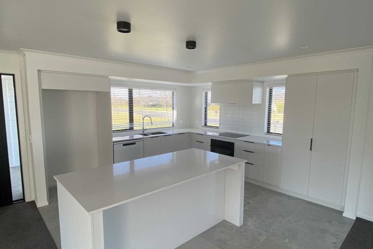 Photo of property in 16 Maison Way, Rangatira Park, Taupo, 3330