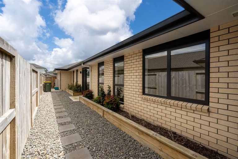 Photo of property in 4 Arahi Place, Rototuna North, Hamilton, 3210