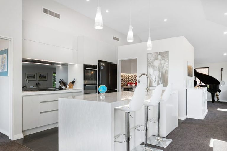 Photo of property in 63 Te Awakura Terrace, Mount Pleasant, Christchurch, 8081
