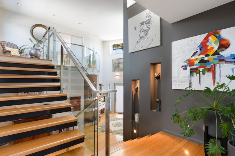 Photo of property in 21 Hillcrest Road, Otumoetai, Tauranga, 3110