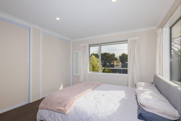 Photo of property in 410 Bower Avenue, Parklands, Christchurch, 8083