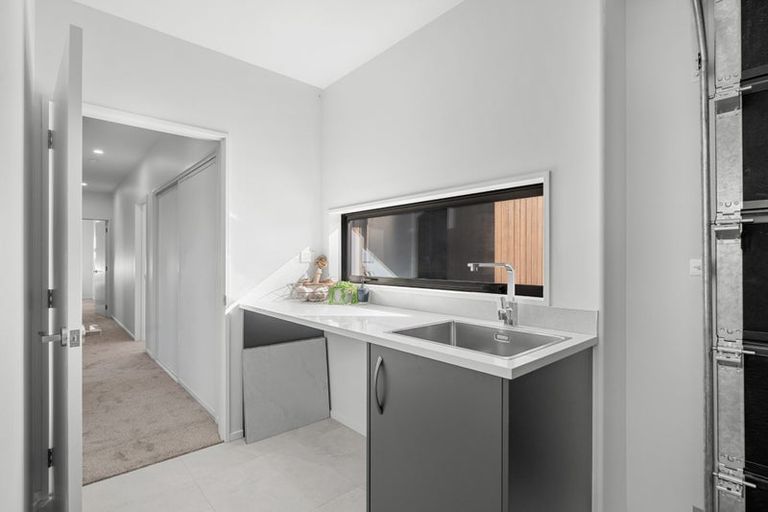 Photo of property in 3/84 Mcmahon Drive, Aidanfield, Christchurch, 8025