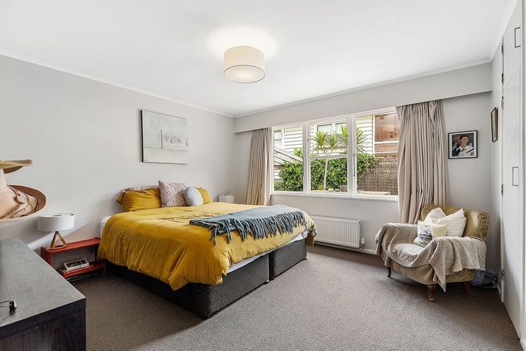 Photo of property in 84 Chester Road, Tawa, Wellington, 5028