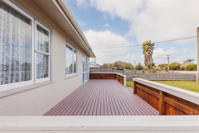 Photo of property in 1938 Parewanui Road, Parewanui, Bulls, 4894