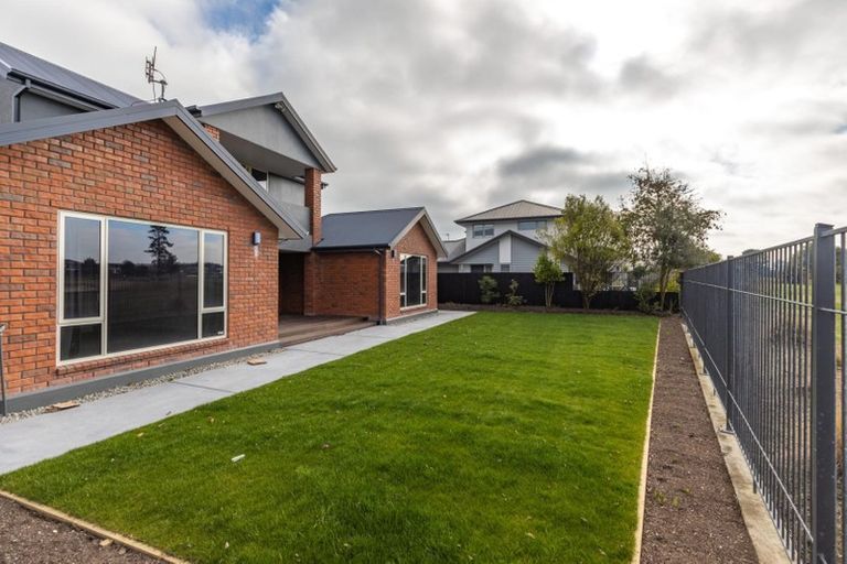 Photo of property in 512 Bower Avenue, Parklands, Christchurch, 8083