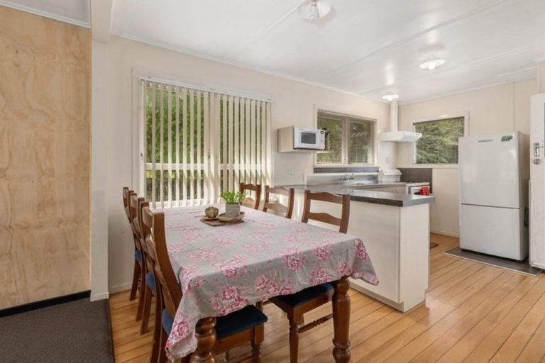 Photo of property in 4 Henry Street, Western Heights, Rotorua, 3015