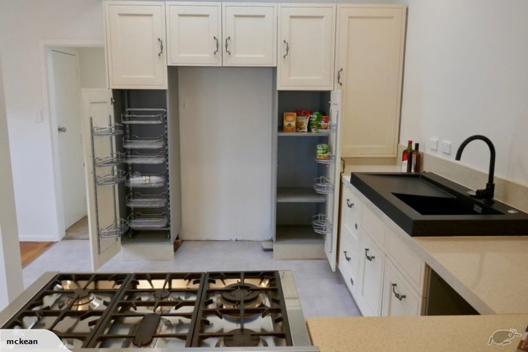 Photo of property in 46 Tairere Crescent, Rosehill, Papakura, 2113