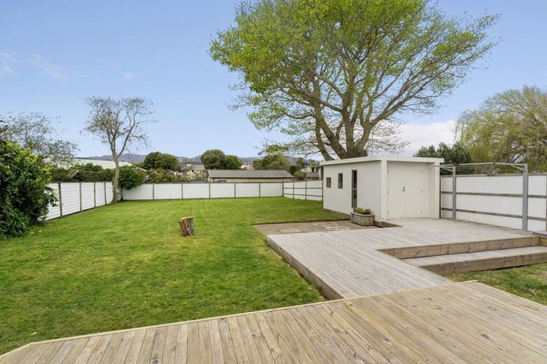 Photo of property in 34 Gray Avenue, Paraparaumu Beach, Paraparaumu, 5032