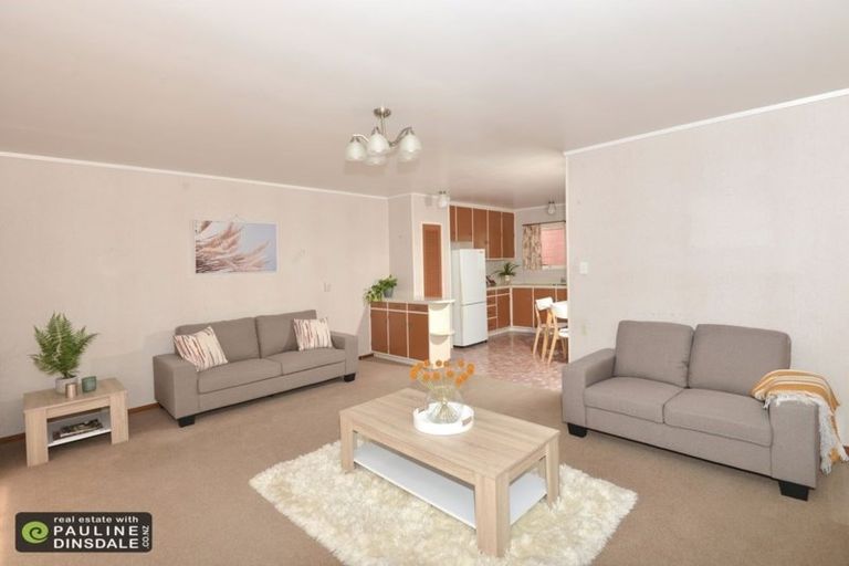 Photo of property in 2/92 Mill Road, Kensington, Whangarei, 0112