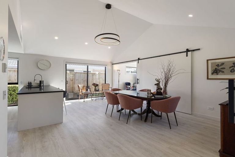 Photo of property in 62 Freedom Drive, Kelvin Grove, Palmerston North, 4414
