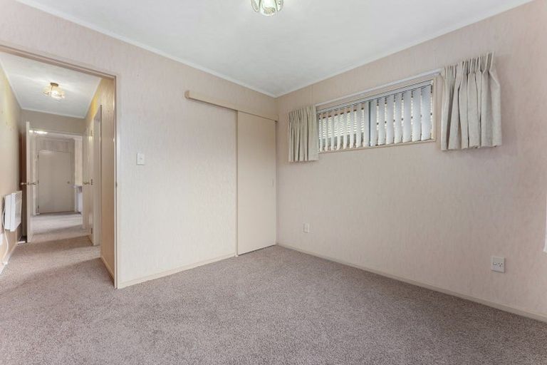Photo of property in 6 Surrey Lane, Levin, 5510