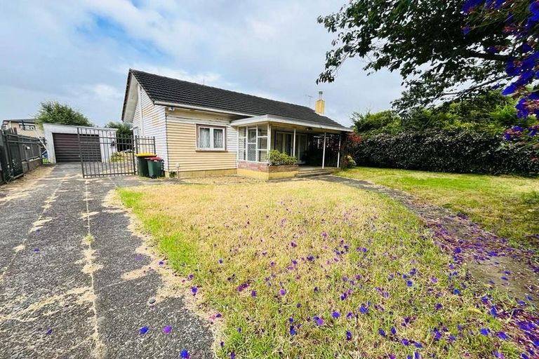 Photo of property in 8 Gibbs Road, Manurewa, Auckland, 2102