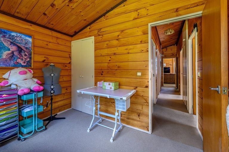 Photo of property in 25a Marchant Place, Westown, New Plymouth, 4310