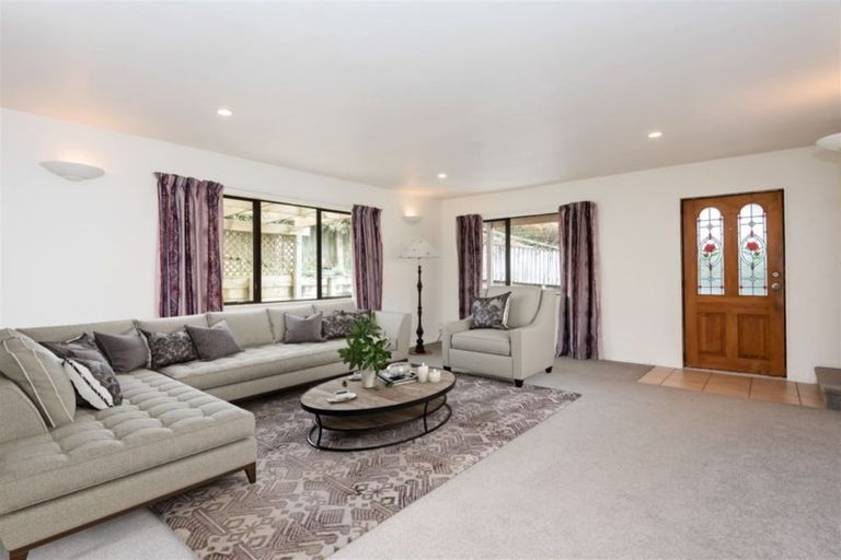 Photo of property in 76a Alexander Street, Cockle Bay, Auckland, 2014