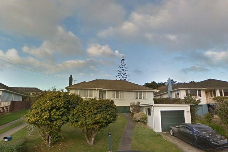 Photo of property in 29 Taylor Terrace, Tawa, Wellington, 5028