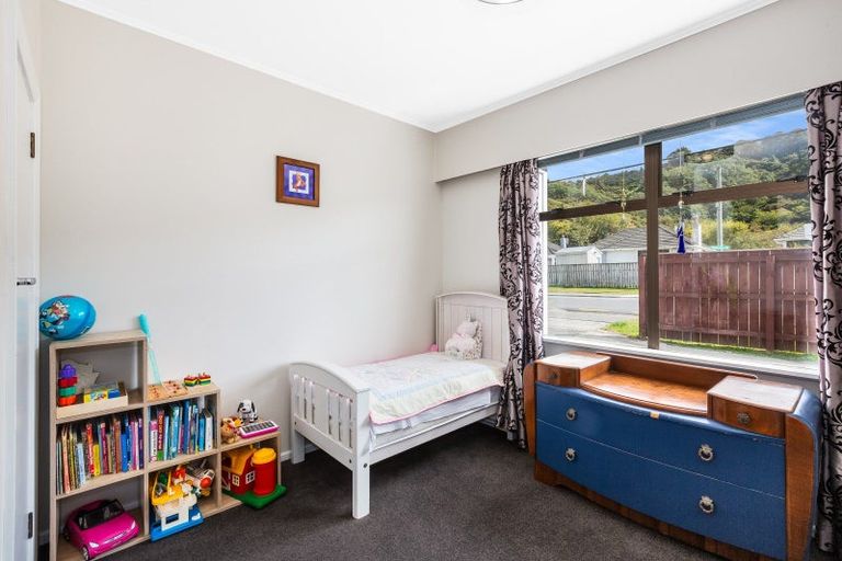 Photo of property in 188 Wellington Road, Wainuiomata, Lower Hutt, 5014