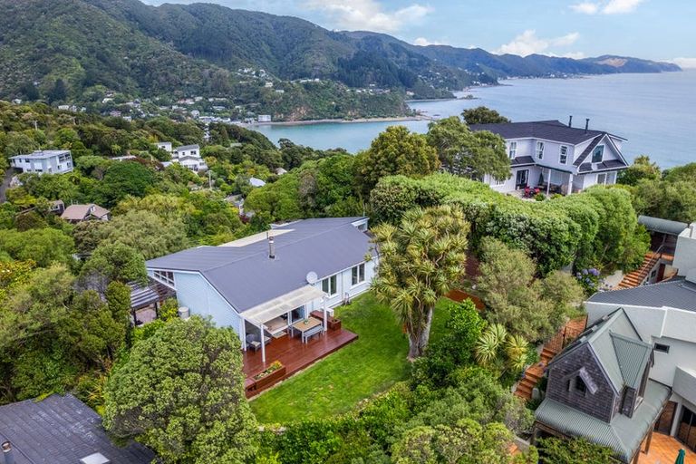 Photo of property in 51 Howard Road, Point Howard, Lower Hutt, 5013