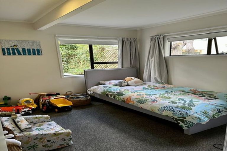 Photo of property in 1/22 Roseberry Avenue, Birkenhead, Auckland, 0626