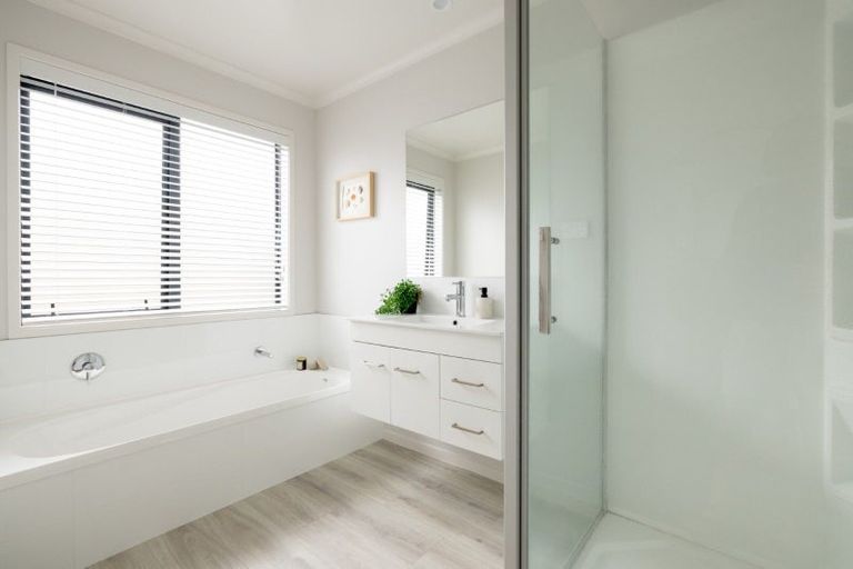 Photo of property in 4 Foley Grove, Pyes Pa, Tauranga, 3110