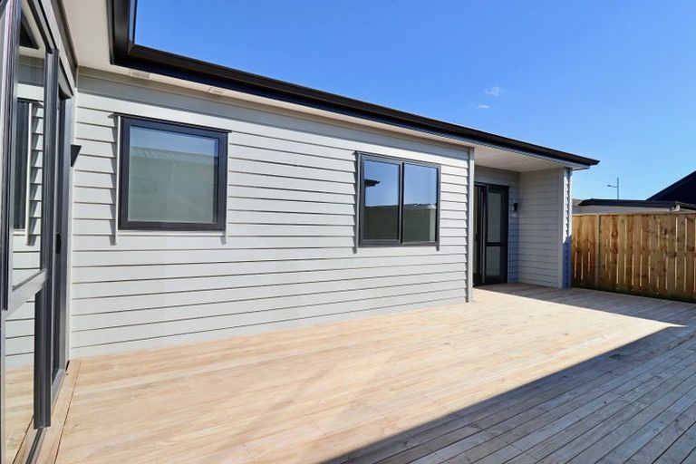 Photo of property in 8 Kobe Street, Karaka, 2580