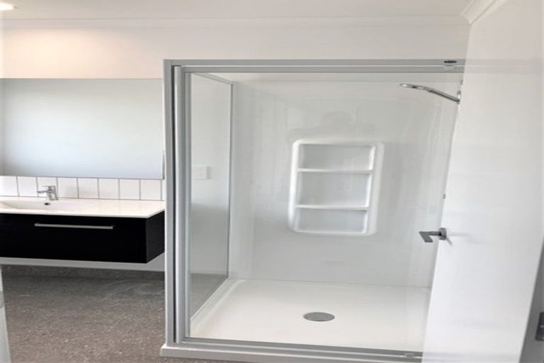 Photo of property in 4 Kauri Lane, Omokoroa, 3114