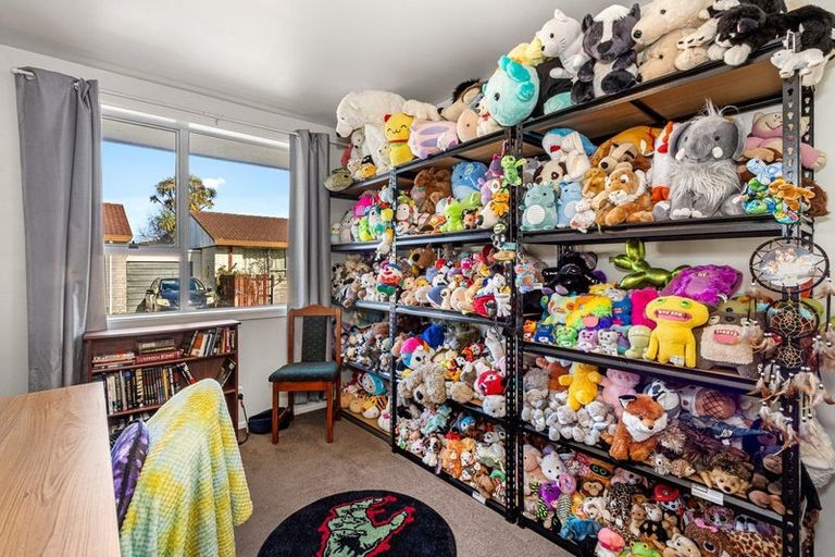 Photo of property in 1/11a Lenton Street, Aranui, Christchurch, 8061