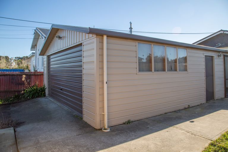 Photo of property in 22 Tovey Street, New Brighton, Christchurch, 8061