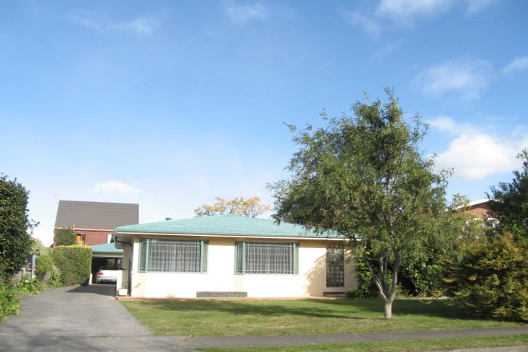 Photo of property in 28 Kent Terrace, Taradale, Napier, 4112