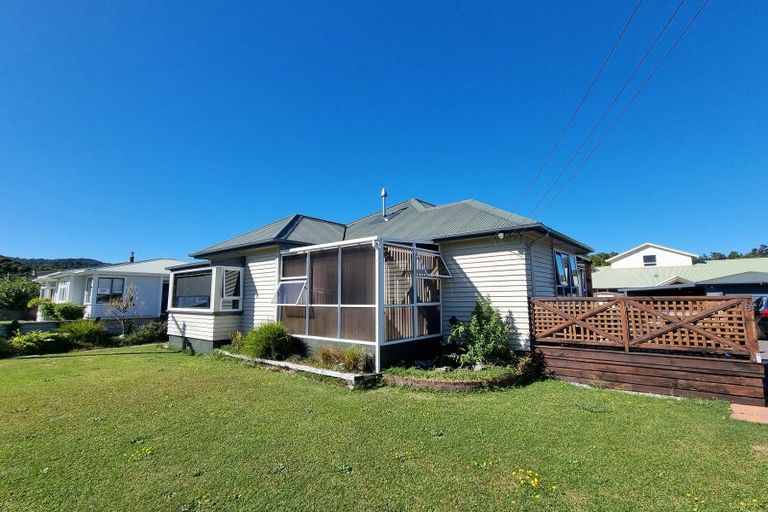 Photo of property in 8 Bridge Street, Greymouth, 7805
