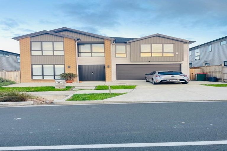 Photo of property in 54 Drumbuoy Drive, Flat Bush, Auckland, 2019