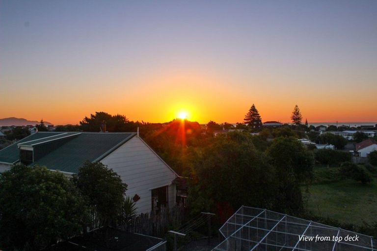 Photo of property in 44c Tasman Road, Otaki Beach, Otaki, 5512