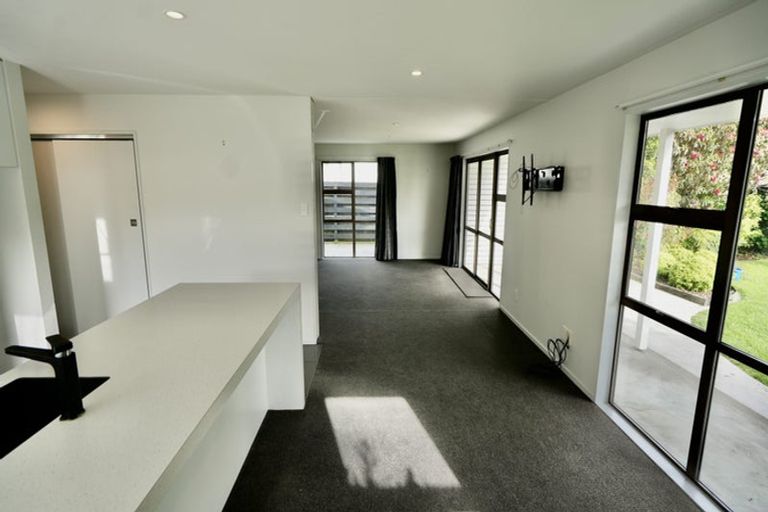 Photo of property in 8 Lane Place, Awapuni, Palmerston North, 4412