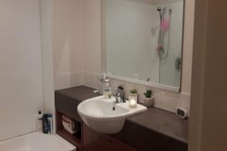 Photo of property in Hume House, 18/152 The Terrace, Wellington Central, Wellington, 6011