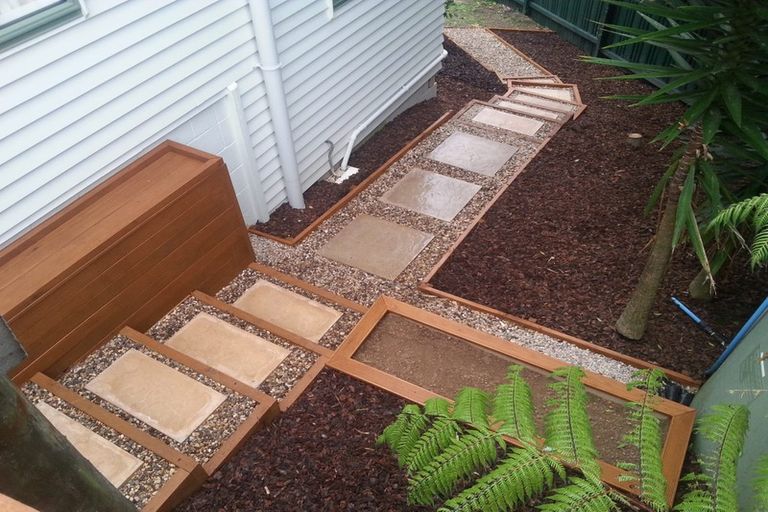 Photo of property in 66a Tamahere Drive, Glenfield, Auckland, 0629