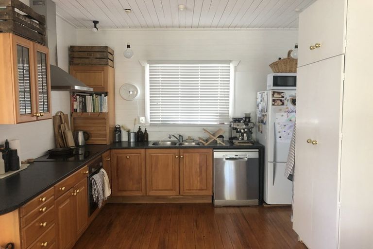 Photo of property in 1277 Papamoa Beach Road, Papamoa Beach, Papamoa, 3118