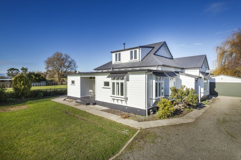 Photo of property in 5 Charles Cross Street, Longburn, Palmerston North, 4412