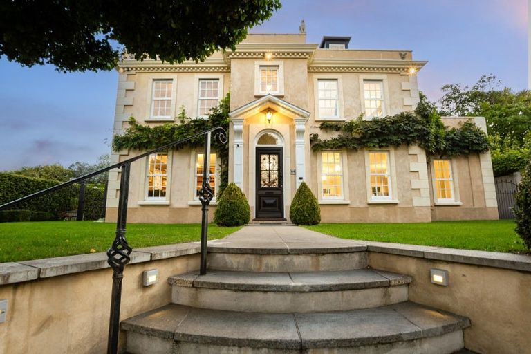 Photo of property in 70 Te Moana Road, Waikanae Beach, Waikanae, 5036