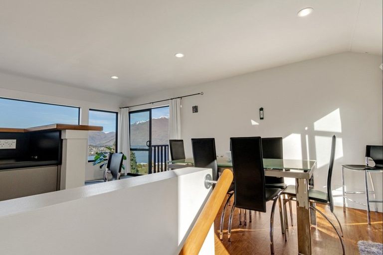 Photo of property in 9 Woodlands Close, Queenstown, 9300