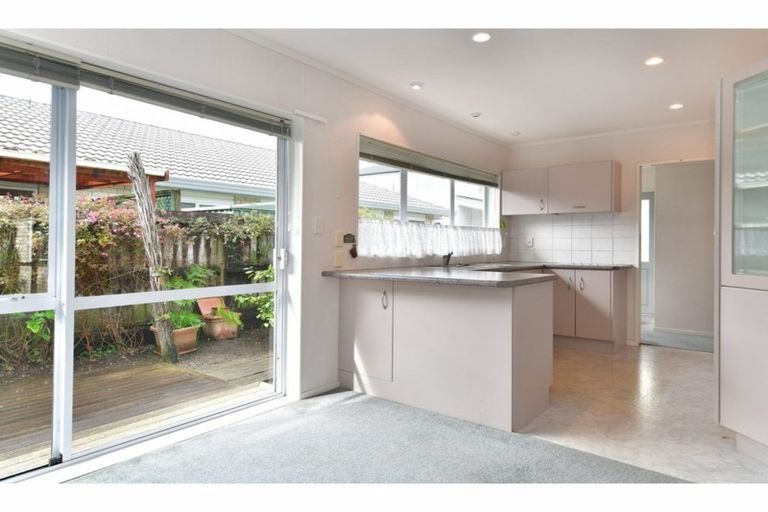 Photo of property in 2/448 Hibiscus Coast Highway, Orewa, 0931