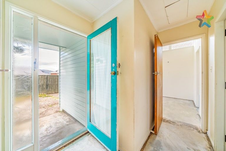 Photo of property in 85b Wilkie Crescent, Naenae, Lower Hutt, 5011