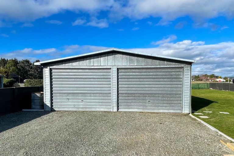 Photo of property in 25 Park Street, Winton, 9720