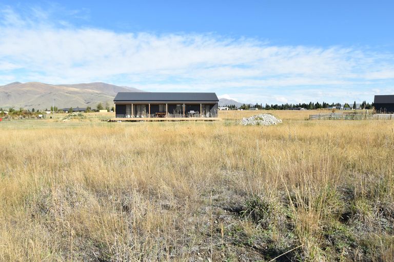 Photo of property in 16 Temple Drive, Twizel, 7901