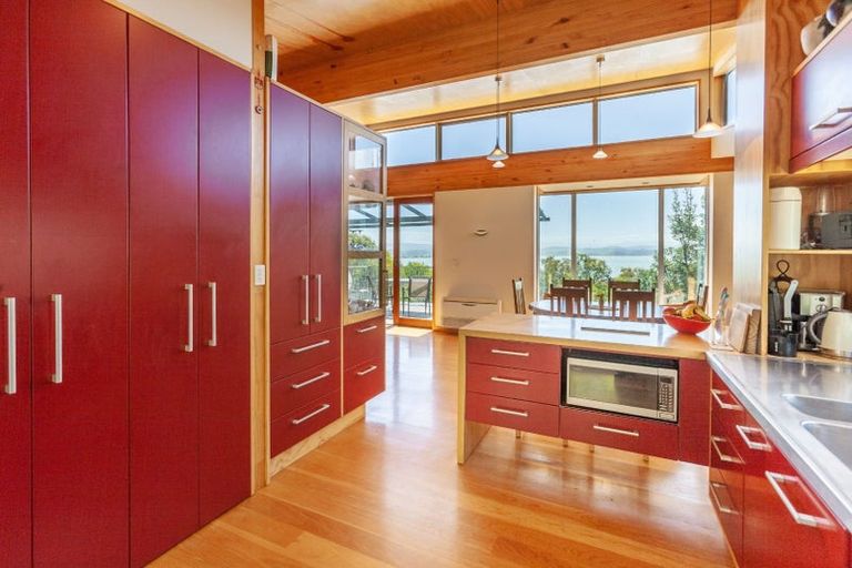 Photo of property in 5 Chilton Road, Hospital Hill, Napier, 4110