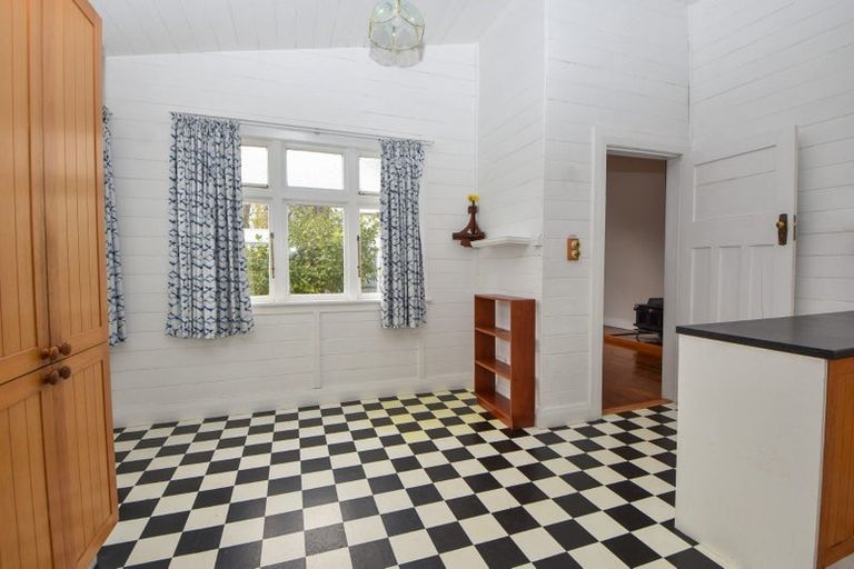 Photo of property in 143 High Street North, Carterton, 5713