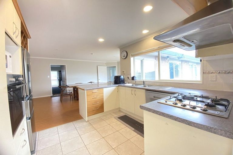 Photo of property in 9 Caragh Place, East Tamaki, Auckland, 2016